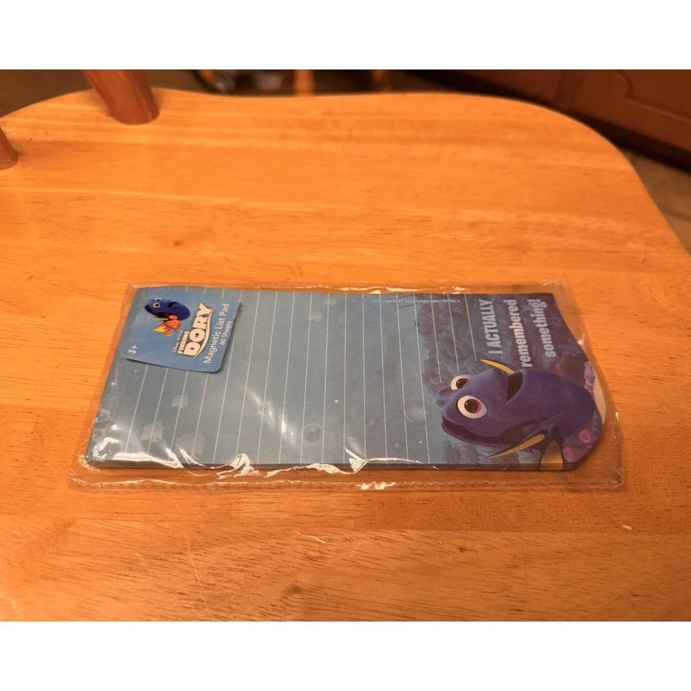 Disney Pixar Finding Dory Magnetic Note Pad List Pad, 60 Sheets